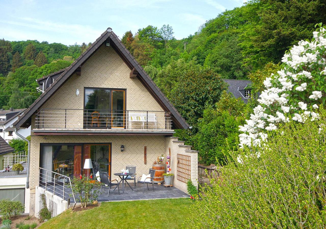 Ferienwohnung Eifel-Flair Geraeumig-Stilvoll-Ruhige Lage Am Rursee Und Nationalpark Eifel Rurberg Extérieur photo